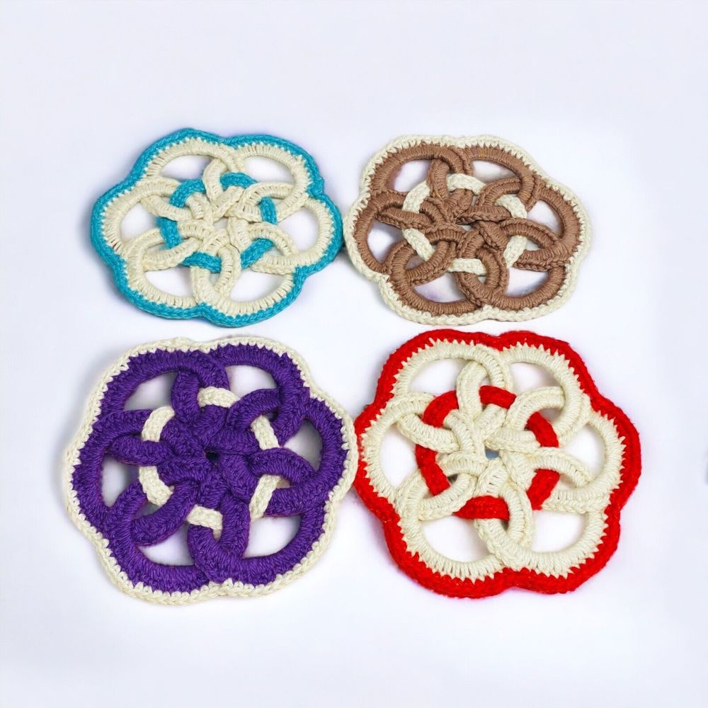 Vtg Yarn Crochet Trivets Hot Pads Pot Holders Doilies Colorful Handmade Decor